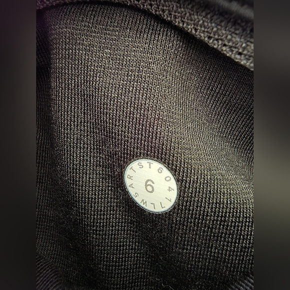 # 283 Lululemon Color Me Quick 7/8 Tight 25" - Picture 3 of 7